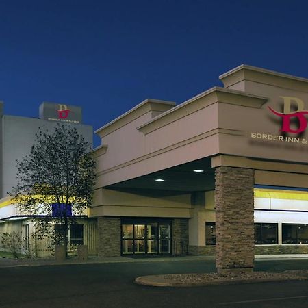 Border Inn & Suites Lloydminster Dış mekan fotoğraf