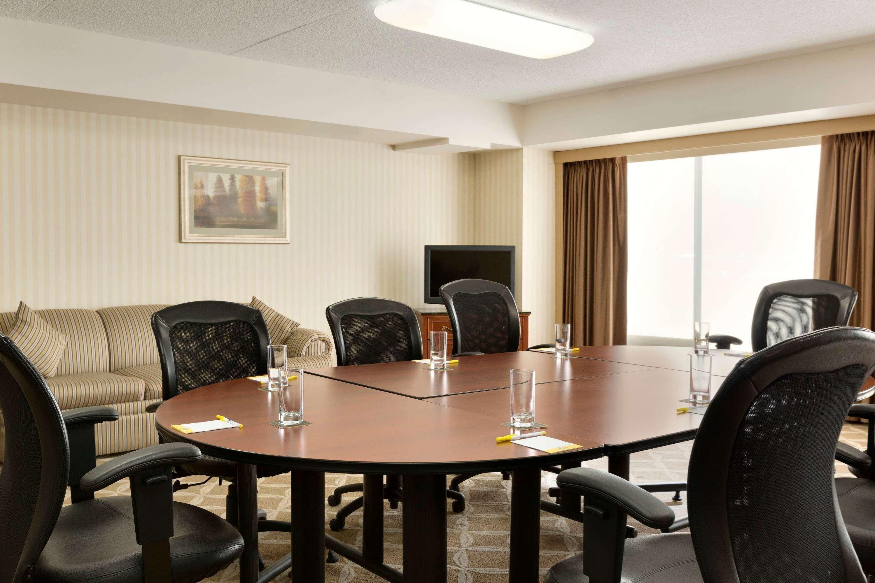 Border Inn & Suites Lloydminster Dış mekan fotoğraf