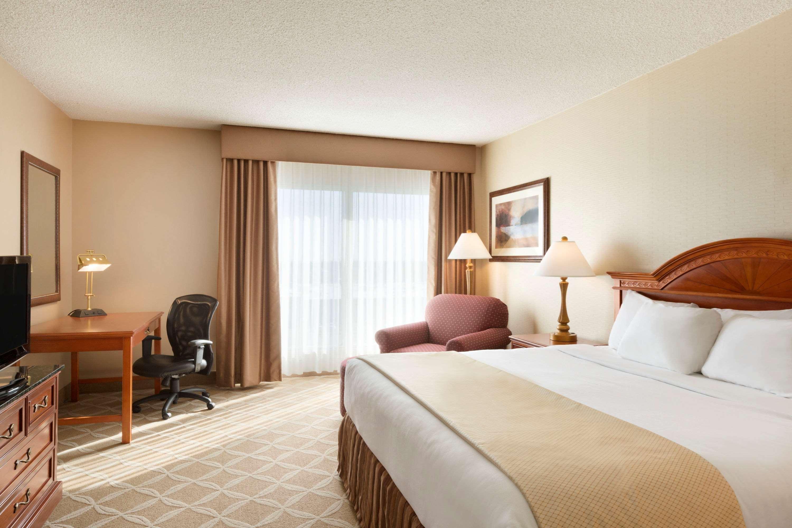 Border Inn & Suites Lloydminster Dış mekan fotoğraf