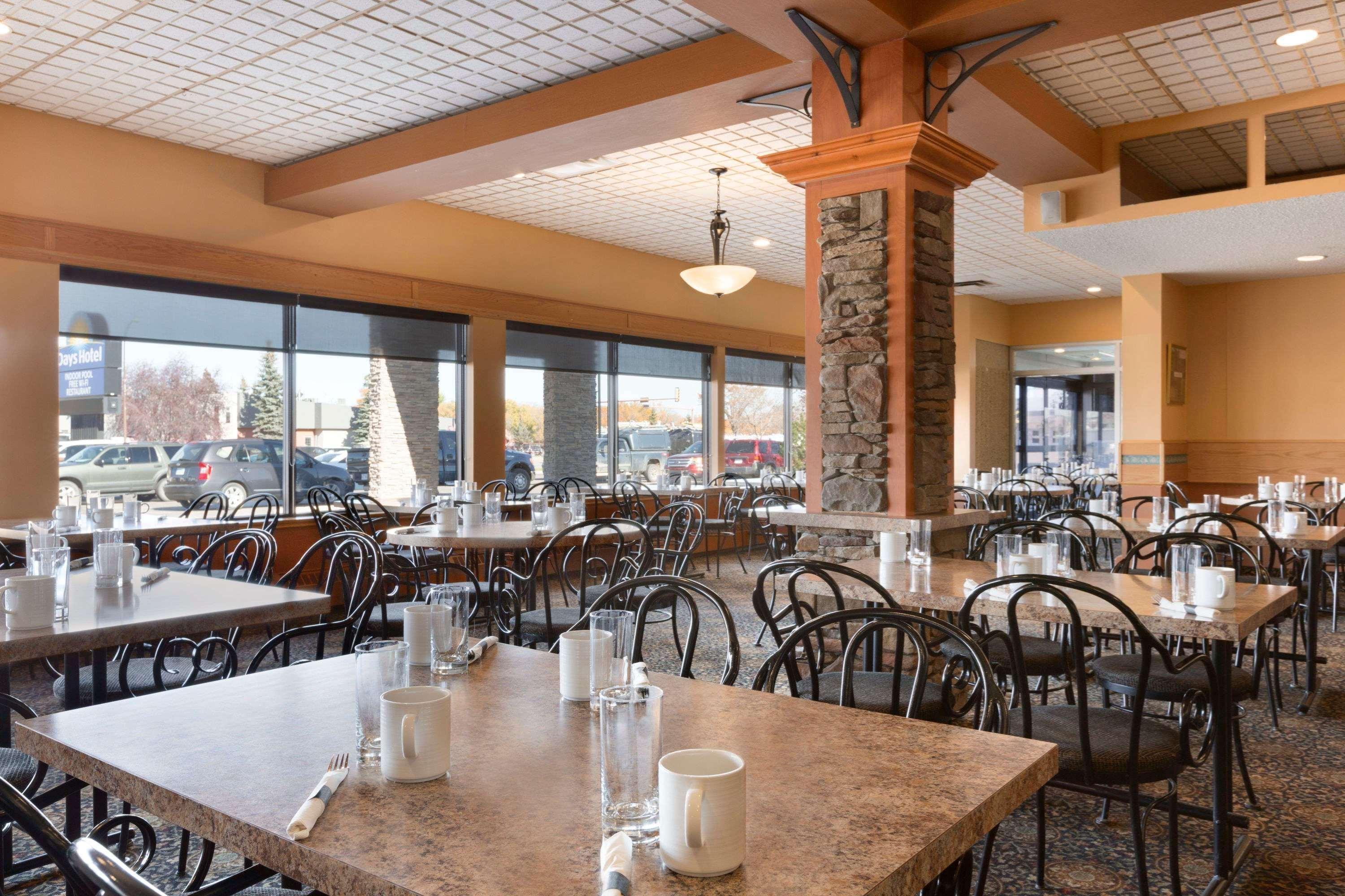 Border Inn & Suites Lloydminster Dış mekan fotoğraf